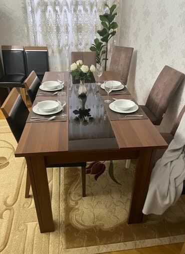Qonaq otağı üçün, İşlənmiş, Kvadrat masa, 6 stul lalafo.az -da Qonaq otağı üçün, İşlənmiş, Kvadrat masa, 6 stul