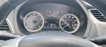 nisanlar: Nissan Sentra SL sedan - Korpus: 4 qapılı sedan, “Brilliant — 10