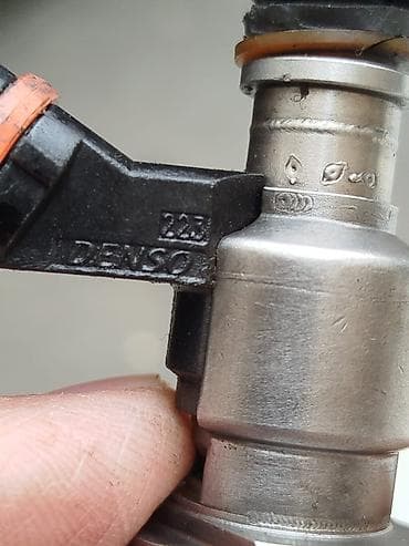 Yanacaq sistemləri: Toyota RAV 4/2006-2008 farsunkalari - Marka: DENSO - Üzərindəki kod — 4