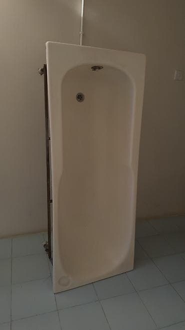hamam dekoru: Vanna qabı – akril/material kompozit birləşmə — 1