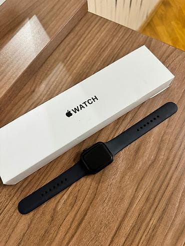 apple watch series: Apple Watch (qara) – silikon qayışlı, kvadrat korpus Xüsusiyyətlər: - — 2