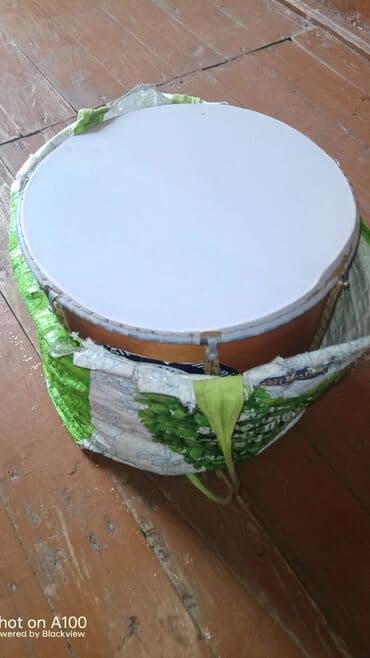 səs sistemi: Nagara (baraban) – klassik xalq musiqi aləti - Korpus: taxta — 1