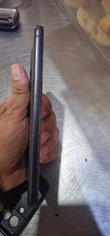 телефон раскладушка fly ezzy trendy для пожилых: Samsung Galaxy S21 FE, rəng - Qara — 4