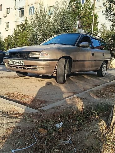 Avtomobil satışı: Opel Astra: 1.6 l | 1997 il 610151 km Universal — 3