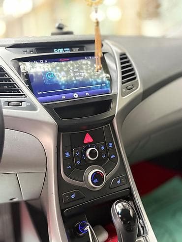 hyundai elantra 2010: Hyundai elentra 2014 1.8 150 at gucu hazirda kreditdedi 10000 ilkin — 9