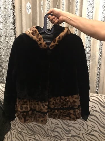 женские шлепанцы с мехом: Təbii xəz,qara hissə babyor,tiqrovı hissəsi norkadı,təzədən — 1