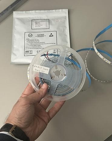 Sandıqlar: 5 metrlik 12v blokla işləyən lenta işıqlar 9 azn. Bütün rənglər — 4