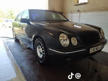 mersedes atego: Mercedes-Benz E-Class: 2 l | 2000 il Sedan — 7