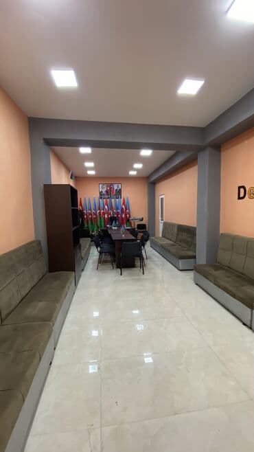 ofis arendasi: Gəncə şəhərində Mərkəzdə İcra hakimiyyətinin qarşısındakı küçədə — 1