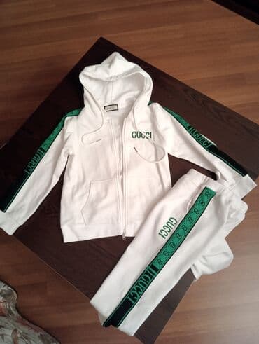 uşaq briciləri: Uşaq üçün iki hissədən ibarət idman dəsti - Rəng: ağ, yaşıl detallar — 2