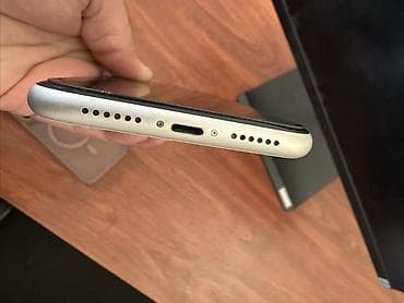 iponalar: IPhone 11, Ağ, Face ID — 3