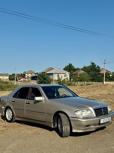 jiquli matoru: Mercedes-Benz C-Class: 1.8 l | 1994 il Sedan — 6