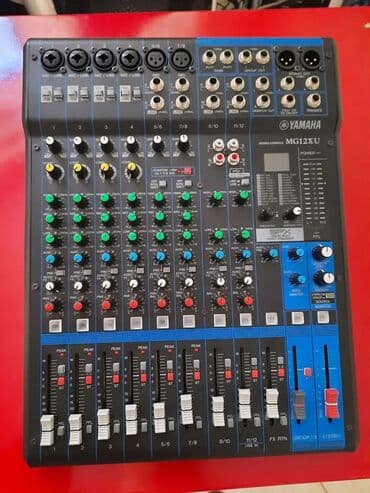 roland va: Sintezator, Roland — 4