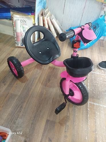 Şəhər velosipedləri: Uşaq üçün tezesin aldim die düzetdirmedim 5 azn xerci var cuzi svarka — 2