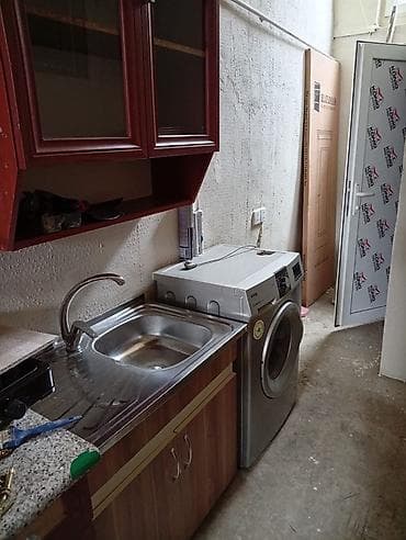 kirayə ev gunəşli: Kirayə verilir: mebellı 2 otaqlı heyet evi - Düzənli plan: qonaq — 6