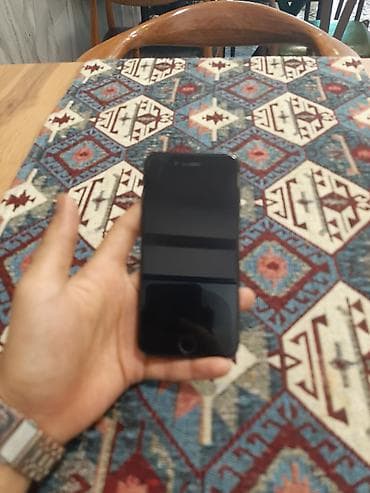 IPhone 7, 128 GB, Qara — 5