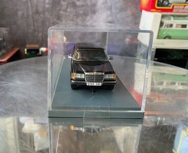 metbex tavan modelleri: Коллекционная модель Mercedes-Benz 240D V123 limousine black 1978 NEO — 9