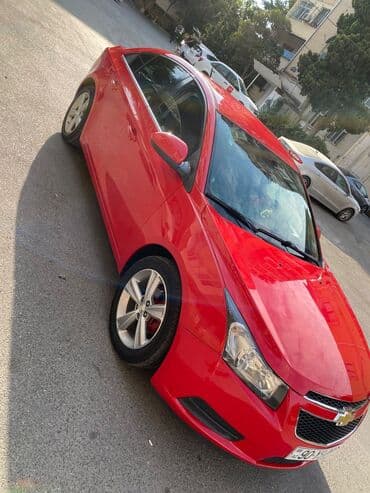 opel astra qiyməti: Chevrolet Cruze: 1.4 l | 2014 il 250000 km Sedan — 6