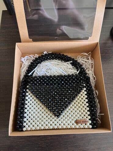 Eynəklər: Ziyafet çantası.El işidir — 2