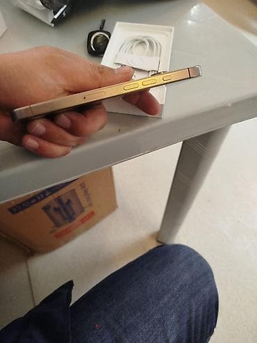 iphone 5 gold: IPhone 14 Pro, Qızılı, Face ID — 2