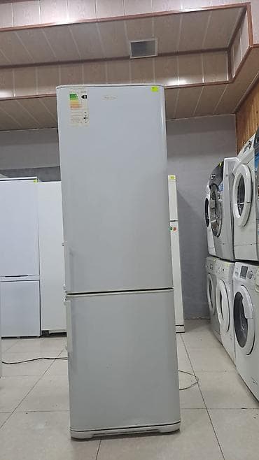 İki kameralı soyuducu (aşağıda dondurucu) Xüsusiyyətlər: - Anbarda