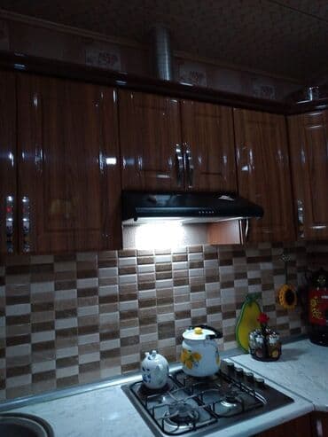 islenmis metbex mebeli satilir: Mebel membran materialdadi cox yaxşi veziyyetdedi 5 metreden ibaretdi — 1