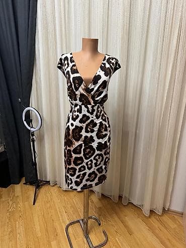manken sac: Leopar naxışlı qələm kəsimli qadın paltarı Papaya firmasi.Razmer 46-48 — 1