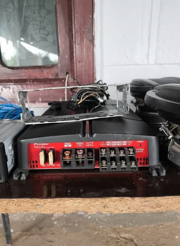 tap az meişet eşyaları: Maqnitol, Pioneer, AUX — 1