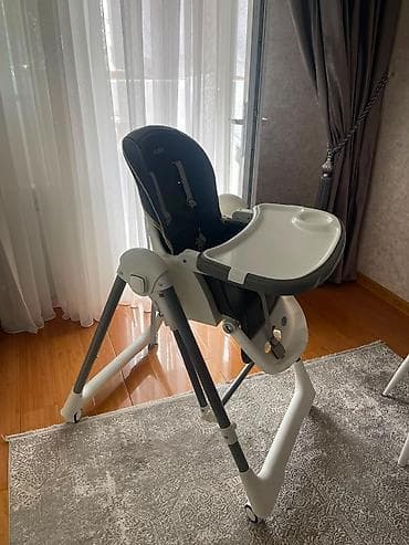 Sebiwbaki Kidilo firmasına məxsus uşaq yemək masası satılır 50man