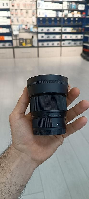 sigma 1835: Sigma 56mm f1.4 ( for Sony ) — 5