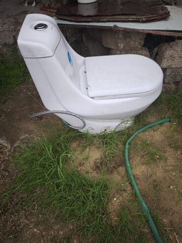 Отделочные материалы: Birgə gövdəli unitaz (kompakt model) - Marka: Qlfa (etiketdə — 1