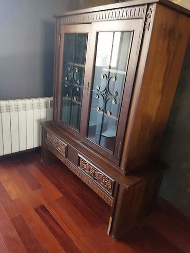 wifaner: Klassik üslubda taxta vitrin (bufet) - Material: təbii ağac karkas — 2