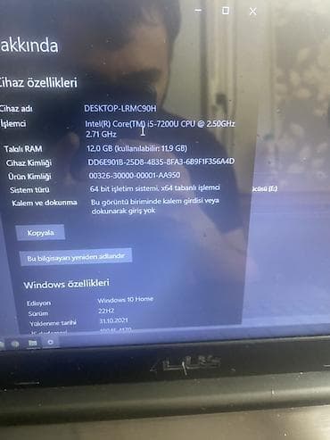 ASUS noutbuk - Prosessor: Intel Core i5-7200U, 2.50–2.71 GHz (2