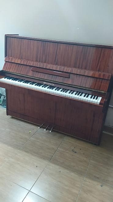 Belarus Piano satilir .Az istifadə olunub.Koklənib.Catdirilma daxil
