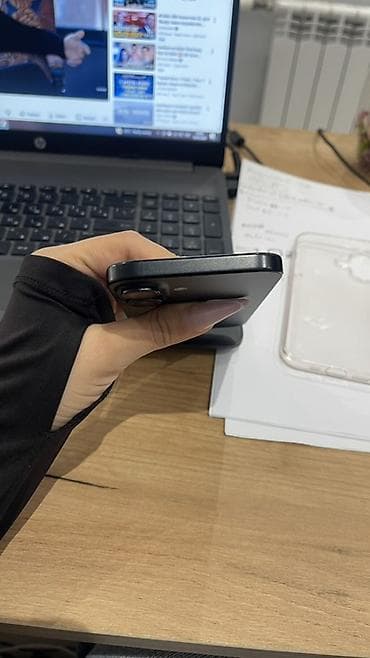 iphone 12 qara: IPhone 12, Qara — 3