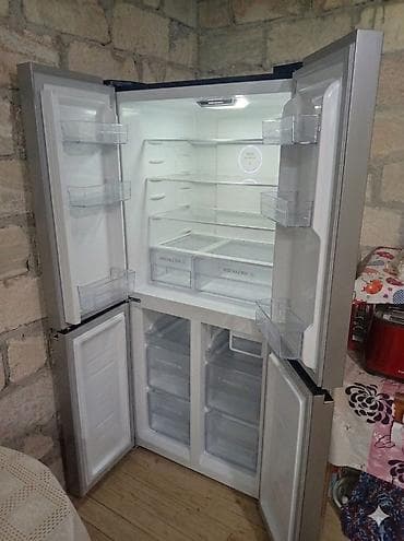 iphone 6 kabro: Yeni 4 qapılı Soyuducu Satılır, rəng - Qara, Təkərli — 2