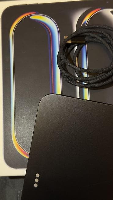 ipad 14 pro: Apple iPad Pro 11 m4 256 gb planşeti Yaxsi vaziyetde, ancaq evde — 3
