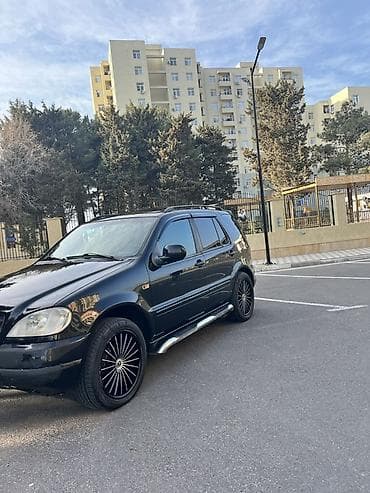 panarama ce kılas: Mercedes-Benz ML 320: 3.2 l | 2000 il Ofrouder/SUV — 3