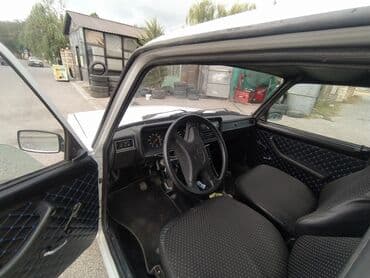 турбо.аз все об автомобилях в азербайджане: Bu, dörd qapılı, ağ rəngli VAZ-2107 sedan avtomobilidir. Avtomobilin — 19