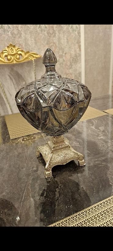 antik samovar: Kolleksiya üçün dekorativ kristal qab dəsti - Tərkibi: 3 hissə - 2 — 1