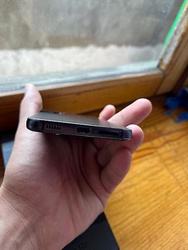 samsung e200: Samsung Galaxy S22, 128 GB, rəng - Qara, İki sim kartlı — 5
