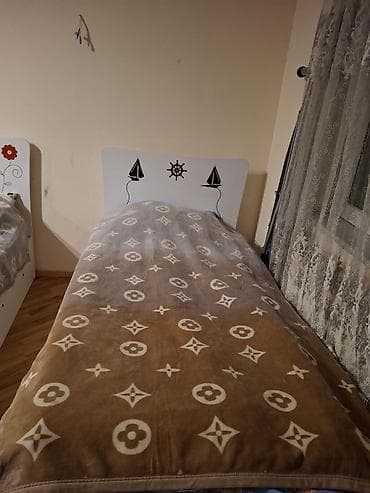 Для девочки и мальчика, 2 односпальные кровати — 1