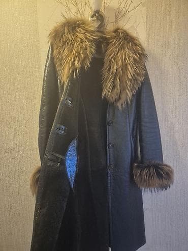 женские длинные перчатки: Qadın üçün uzun dərili kürk palto - Rəng: qara - Model: klassik düz — 2