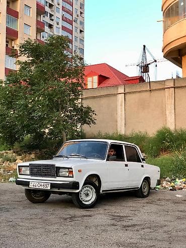 Avtomobil satışı: VAZ (LADA) 2107: 1.7 l | 1999 il 18000 km Sedan — 1