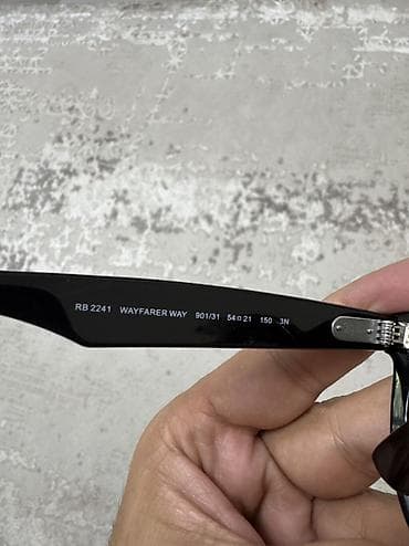 Eynəklər: Gün eynəyi, Ray-Ban — 2