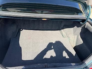 qayiq mator: Mercedes-Benz E 220: 2.2 l | 1995 il Sedan — 10