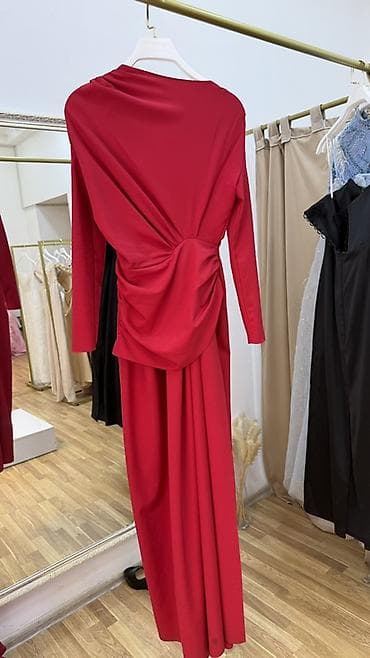 nude ten: Qırmızı axşam/libas – uzun, zərif və eleqant - Model: Uzun gecə donu — 2