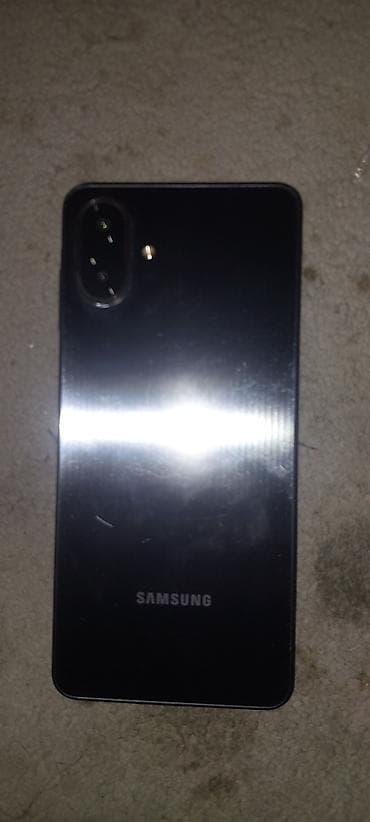 a7 2017: Samsung A10e — 1