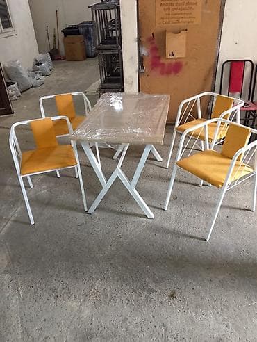 Mətbəx üçün, Yeni, Açılmayan, Kvadrat masa, 4 stul