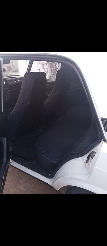 barter avtomobiller: VAZ (LADA) 2107: 1.6 l | 2003 il 26974 km Sedan — 5